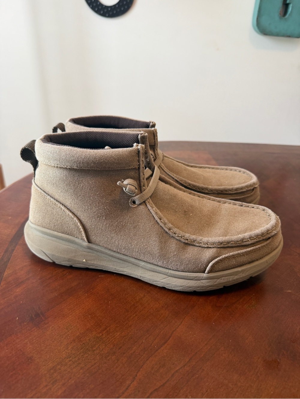 Ariat Men’s Hilo Rancher Mocs Canvas Casual Shoe Size 11.5 D Tan Ankle Boot